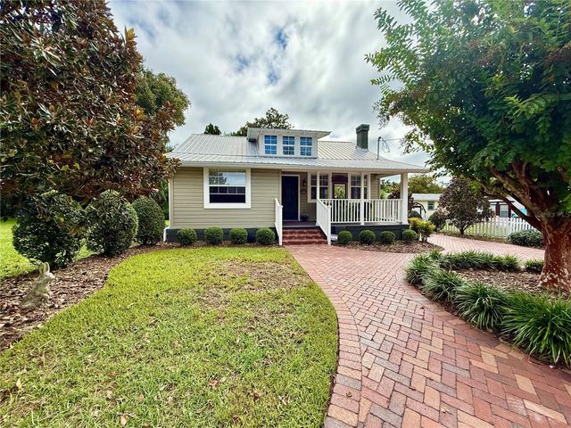 14058 11TH STREET, Dade City, FL 33525