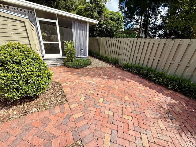 14058 11TH STREET, Dade City, FL 33525