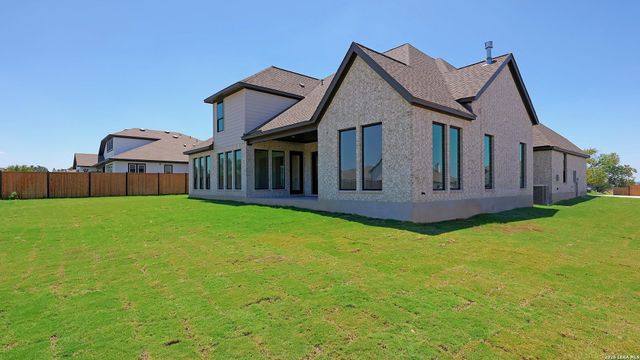 165 Brandon Cove, Castroville, TX 78009