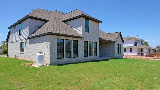 165 Brandon Cove, Castroville, TX 78009