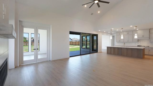 165 Brandon Cove, Castroville, TX 78009