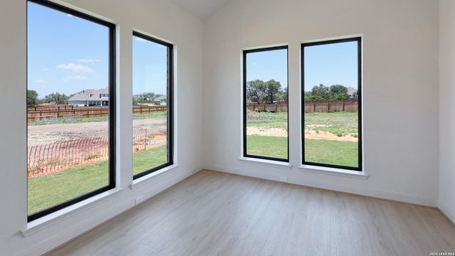 165 Brandon Cove, Castroville, TX 78009