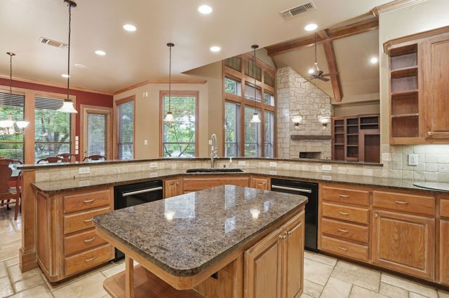 1006 S Wellington Point Road, Mckinney, TX 75072