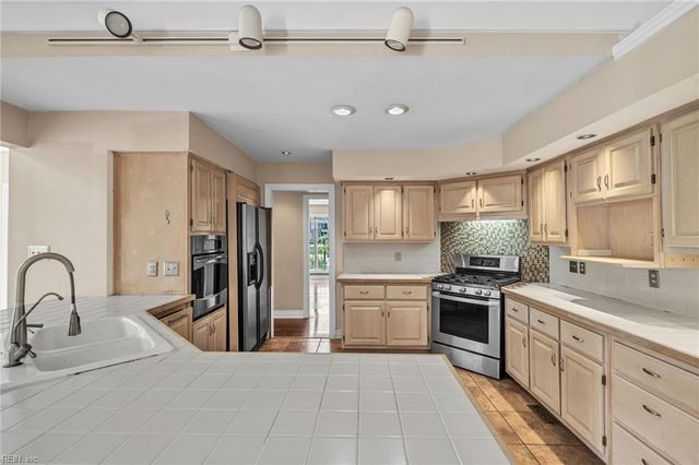 700 Cross QUAY, Chesapeake, VA 23320