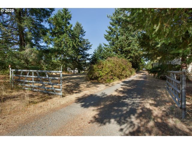 5545 SKYLINE Rd, Salem, OR 97301