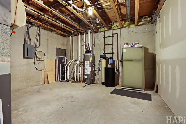 5614 Prairie Ridge Road 121, Crystal Lake, IL 60014