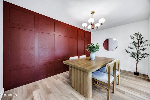 1002 W SOLAR Drive, Phoenix, AZ 85021