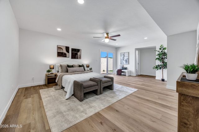 1002 W SOLAR Drive, Phoenix, AZ 85021