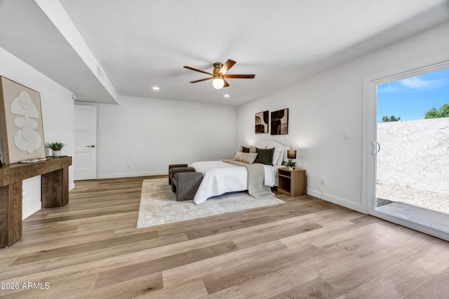 1002 W SOLAR Drive, Phoenix, AZ 85021