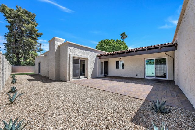 1002 W SOLAR Drive, Phoenix, AZ 85021