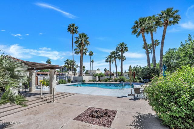 1002 W SOLAR Drive, Phoenix, AZ 85021