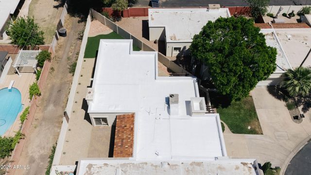 1002 W SOLAR Drive, Phoenix, AZ 85021