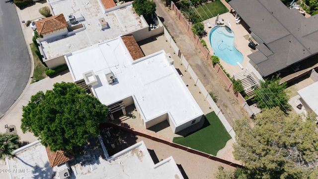 1002 W SOLAR Drive, Phoenix, AZ 85021