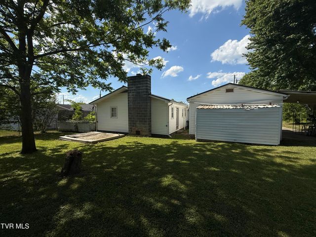 708 West D Street, Elizabethton, TN 37643
