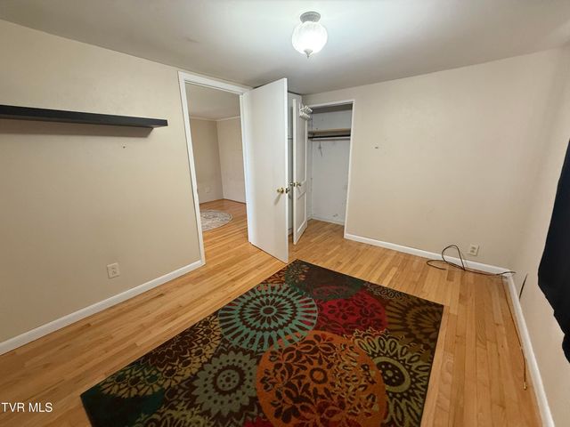 708 West D Street, Elizabethton, TN 37643