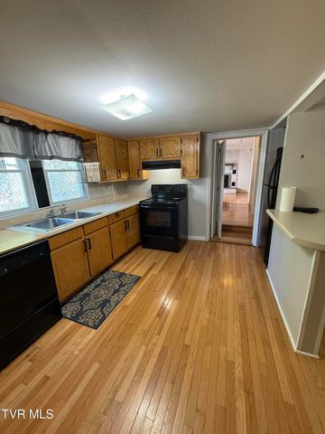 708 West D Street, Elizabethton, TN 37643