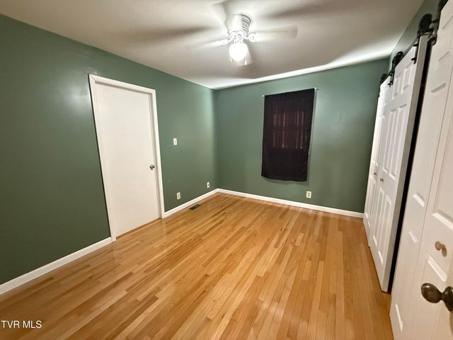 708 West D Street, Elizabethton, TN 37643