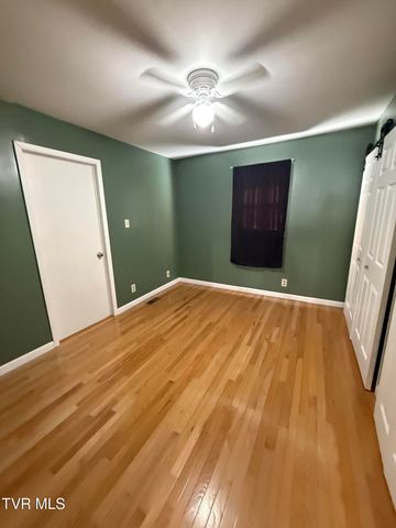 708 West D Street, Elizabethton, TN 37643