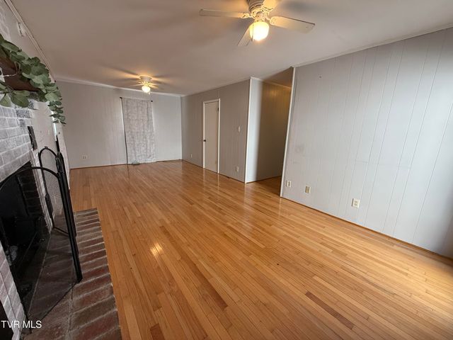 708 West D Street, Elizabethton, TN 37643