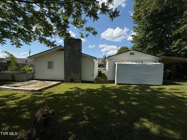 708 West D Street, Elizabethton, TN 37643