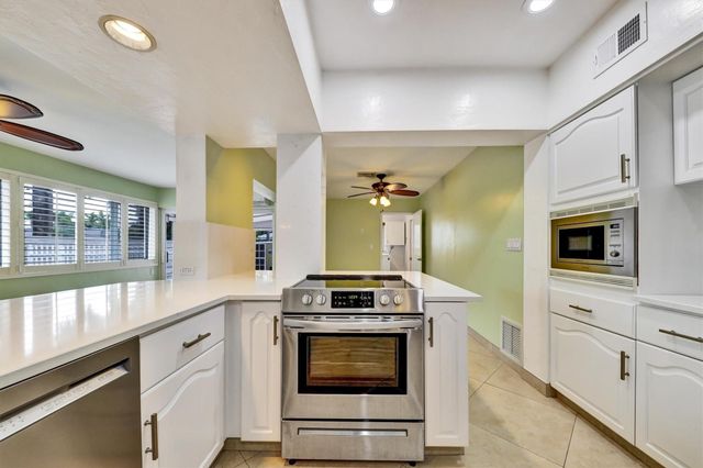 2780 SE 5th Court, Pompano Beach, FL 33062