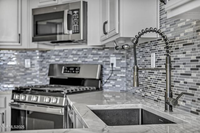 9250 Lone Wolf Circle, Reno, NV 89506