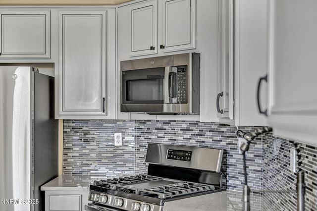 9250 Lone Wolf Circle, Reno, NV 89506