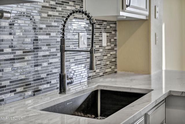 9250 Lone Wolf Circle, Reno, NV 89506