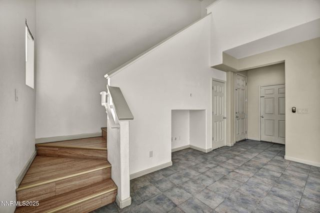 9250 Lone Wolf Circle, Reno, NV 89506