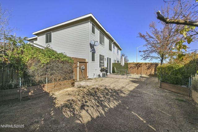 9250 Lone Wolf Circle, Reno, NV 89506