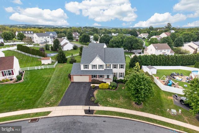 1175 SILCOX DR, Gilbertsville, PA 19525
