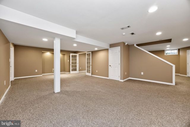 1175 SILCOX DR, Gilbertsville, PA 19525