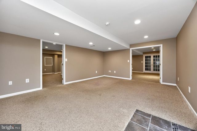 1175 SILCOX DR, Gilbertsville, PA 19525