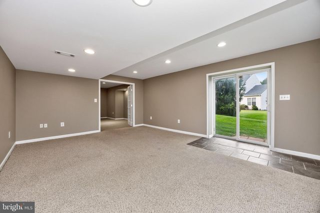 1175 SILCOX DR, Gilbertsville, PA 19525
