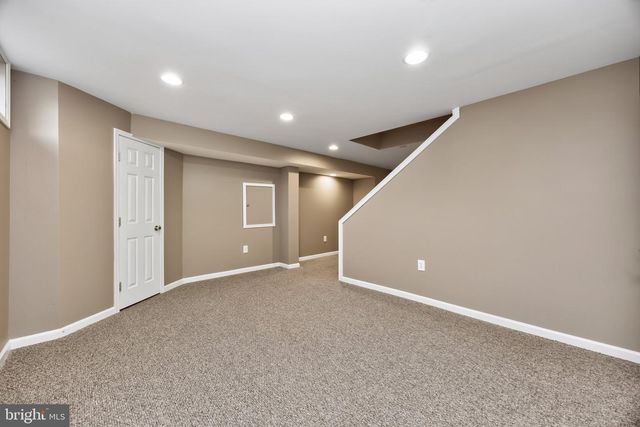 1175 SILCOX DR, Gilbertsville, PA 19525