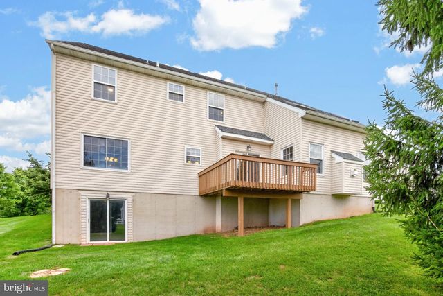 1175 SILCOX DR, Gilbertsville, PA 19525