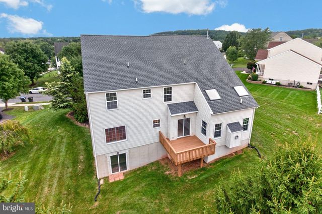 1175 SILCOX DR, Gilbertsville, PA 19525