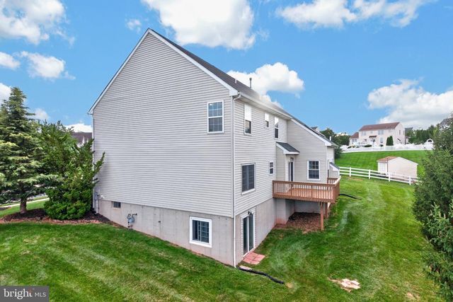 1175 SILCOX DR, Gilbertsville, PA 19525