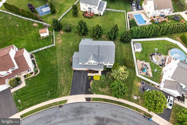 1175 SILCOX DR, Gilbertsville, PA 19525