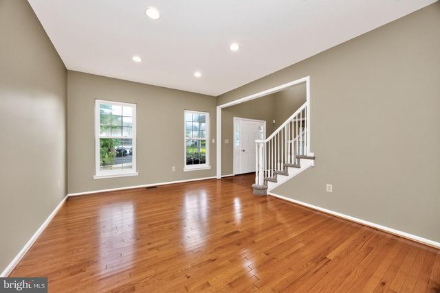 1175 SILCOX DR, Gilbertsville, PA 19525