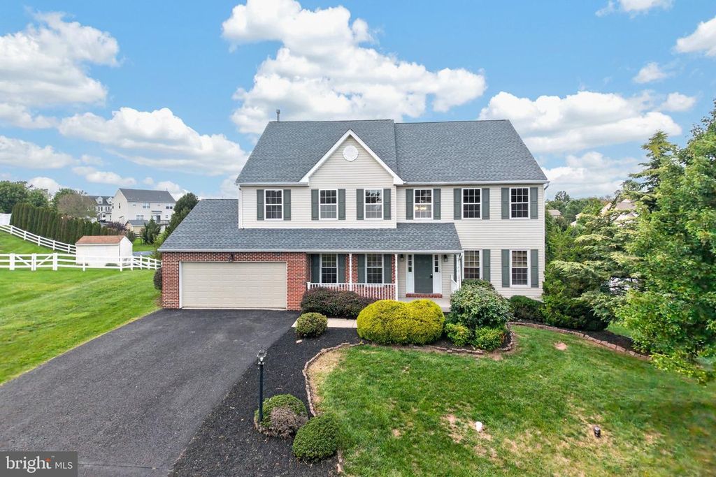 1175 SILCOX DR, Gilbertsville, PA 19525