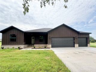 1145 John Renfro Road, Pea Ridge, AR 72751