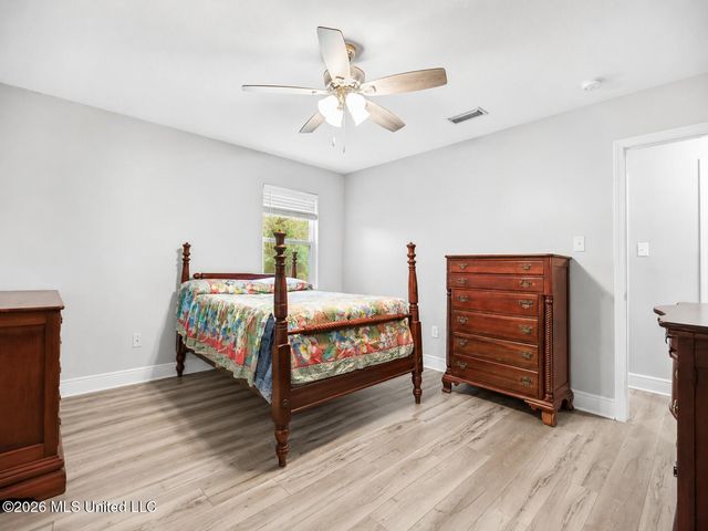 2416 Robertsdale Road, Gautier, MS 39553