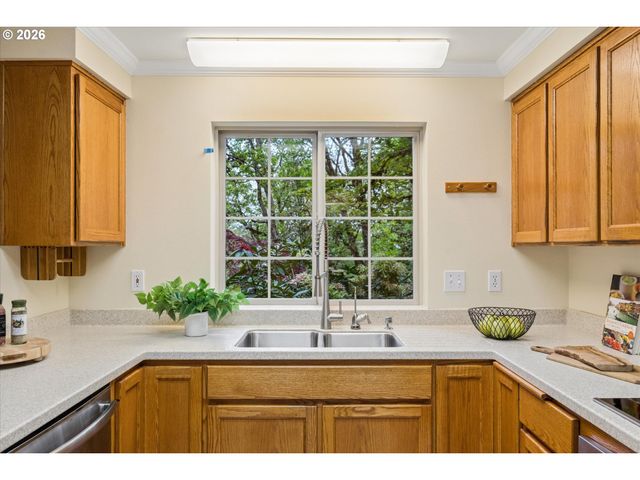 3367 VIDERA Dr, Eugene, OR 97405