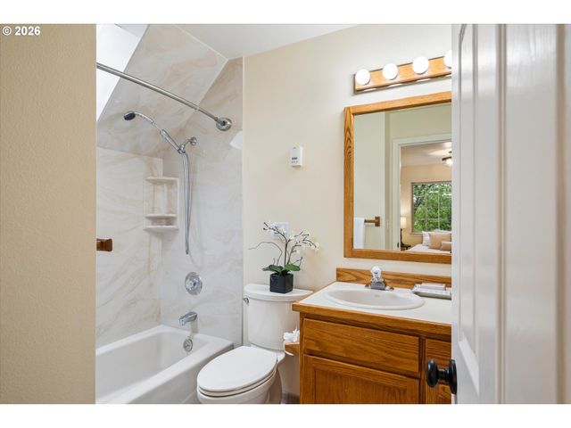 3367 VIDERA Dr, Eugene, OR 97405