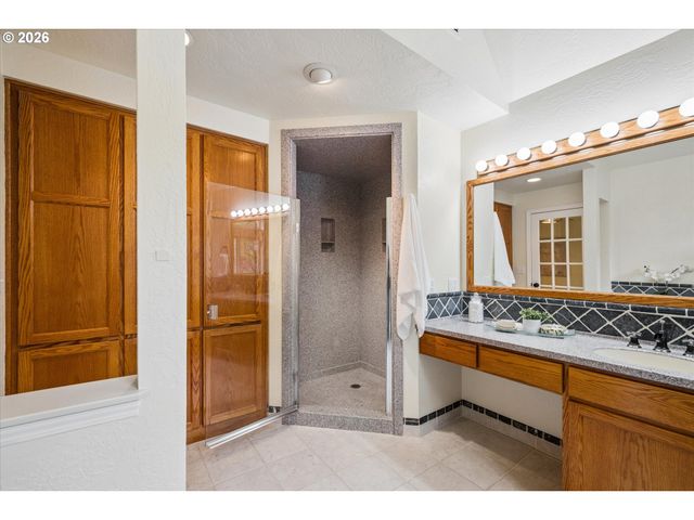 3367 VIDERA Dr, Eugene, OR 97405