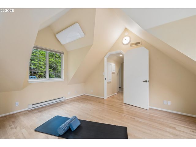 3367 VIDERA Dr, Eugene, OR 97405