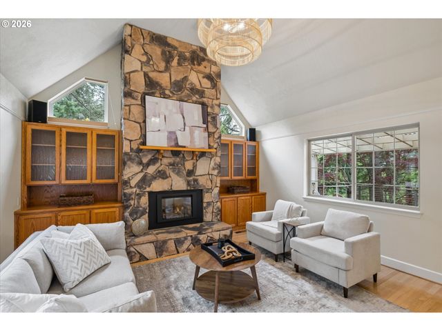 3367 VIDERA Dr, Eugene, OR 97405