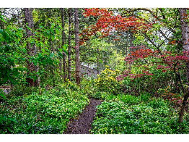 3367 VIDERA Dr, Eugene, OR 97405