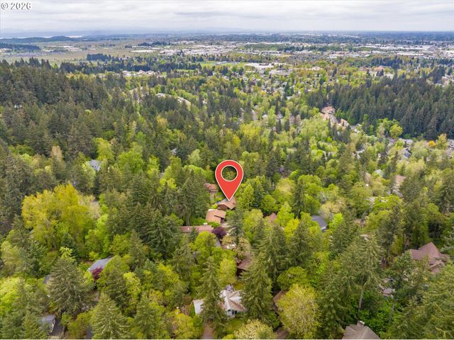 3367 VIDERA Dr, Eugene, OR 97405